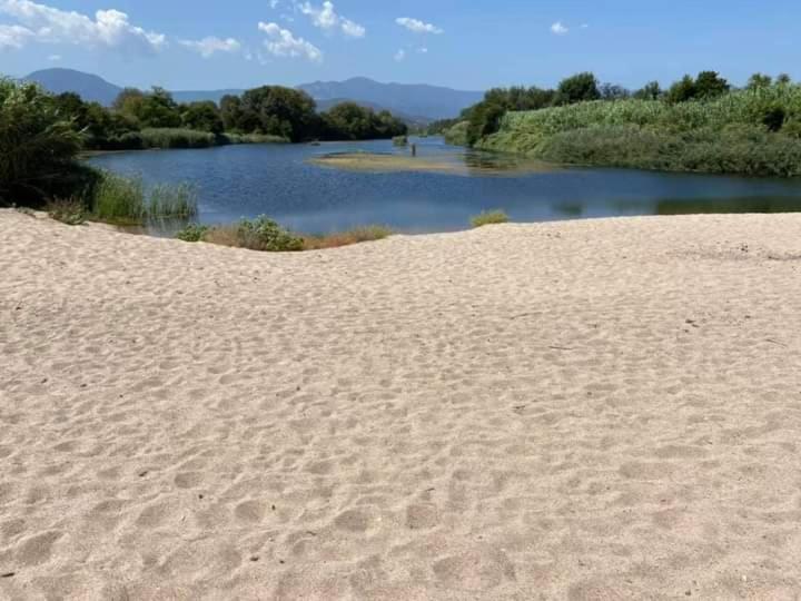 Casa Vacanze Da Michele E Azzurra Lotzorai Bagian luar foto