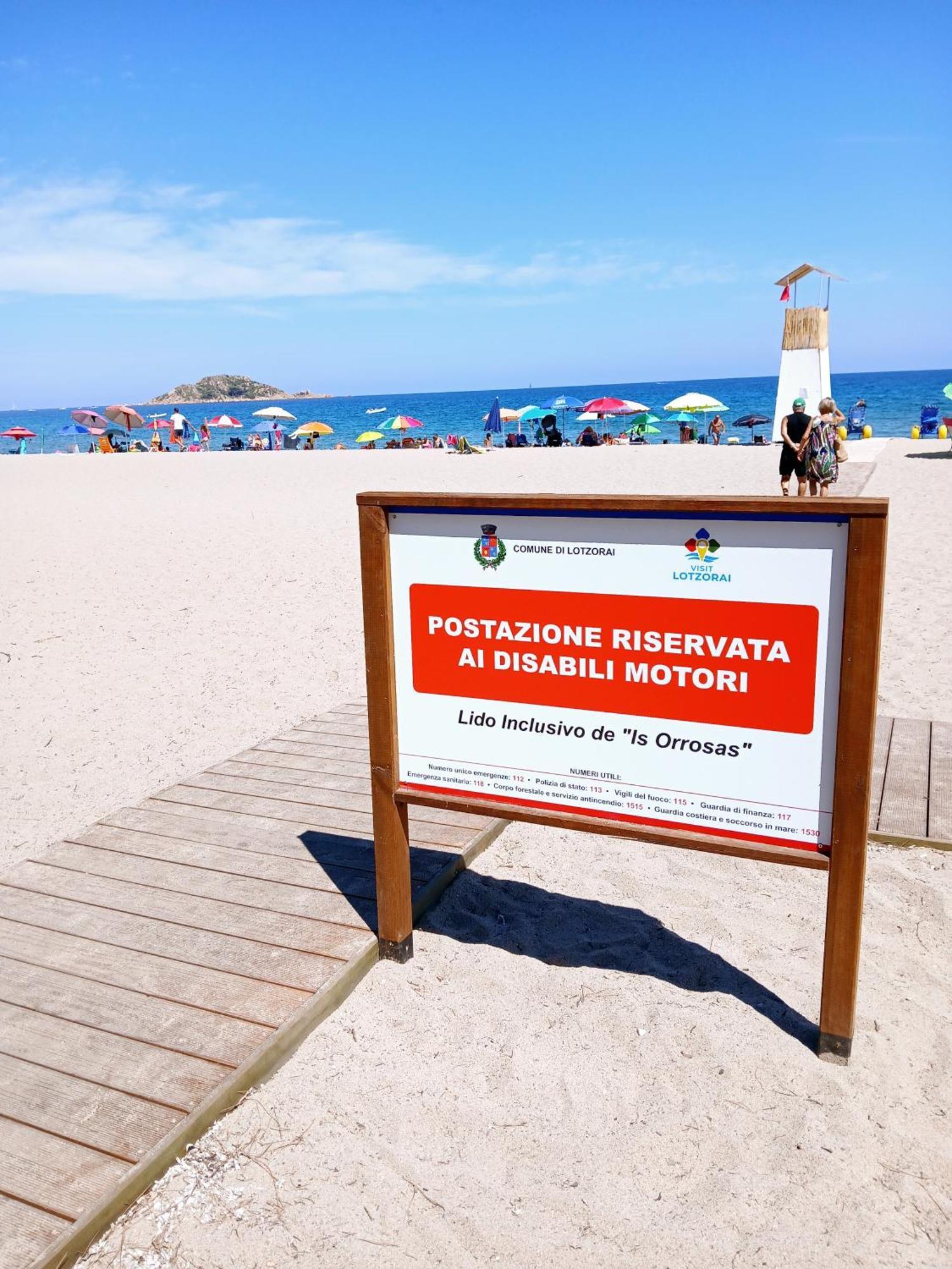 Casa Vacanze Da Michele E Azzurra Lotzorai Bagian luar foto